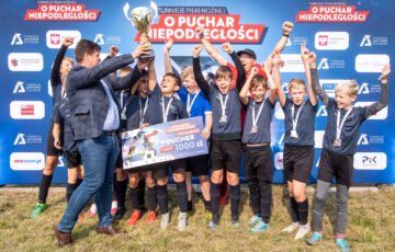 Media o turniejach piłkarskich „O Puchar Niepodległości”.